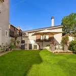 Lilly With Private Parking And Private Garden-quiet Oasis Apartman *
